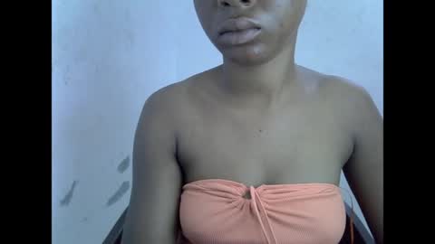 sexyxpeach online show from 04-22-26, 10:17