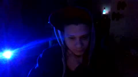 Snapshot of shades455 chatting on 06-07-26, 01:48 shades455 online show from 06-07-26, 01:48