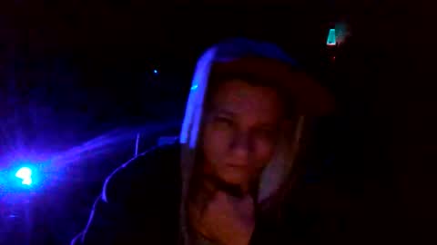 Snapshot of shades455 chatting on 06-11-26, 02:33 shades455 online show from 06-11-26, 02:33