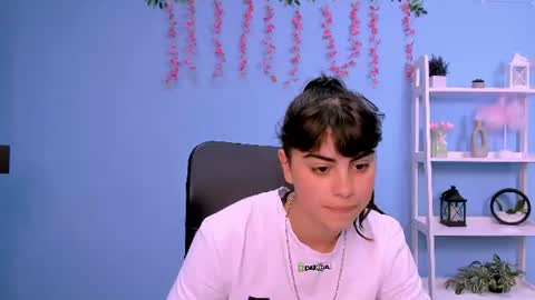 shadow_kiss online show from 06-20-26, 09:34