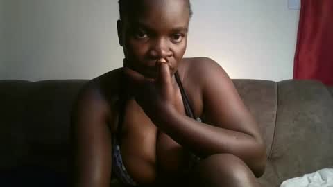 Snapshot of shadowsweet34 chatting on 03-05-26, 10:55 val online show from 03-05-26, 10:55