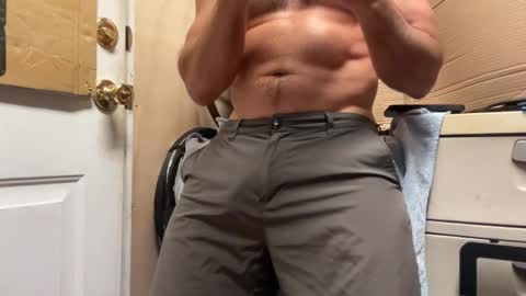 Snapshot of shaffy69 chatting on 04-04-26, 01:04 shaffy69 online show from 04-04-26, 01:04