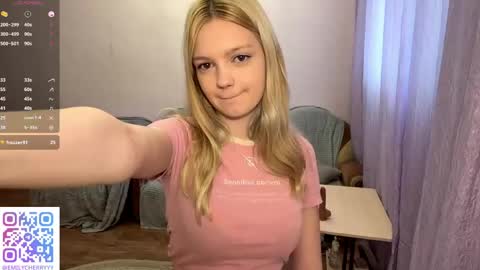 Snapshot of shalaschrantz chatting on 06-05-26, 01:28 Emily online show from 06-05-26, 01:28