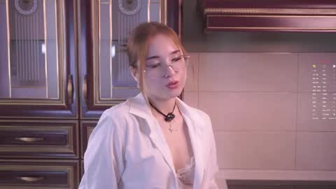 Snapshot of shandrahoner chatting on 04-15-26, 12:01 Liza online show from 04-15-26, 12:01