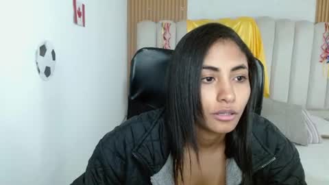 Snapshot of shaneelle chatting on 07-17-26, 12:12 shanelle online show from 07-17-26, 12:12