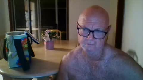 shaneo781570 online show from 05-13-26, 05:32