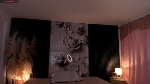 ShaniaDaniels online show from 03-24-26, 08:14