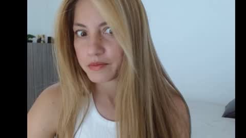 Snapshot of shannon_stonnee33 chatting on 03-28-26, 08:19 you shannon online show from 03-28-26, 08:19