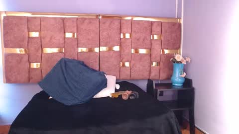 shantall 05 online show from 03-12-26, 10:27