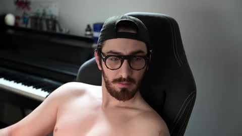 frenchy boy online show from 02-08-26, 08:18