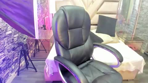 Shara Oz online show from 03-17-26, 03:22