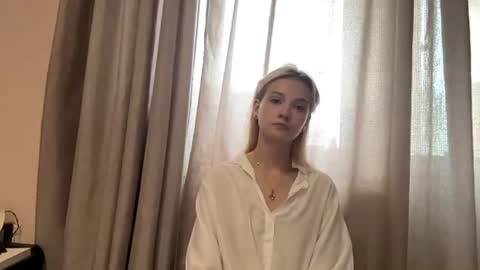 Anne online show from 08-05-26, 07:33