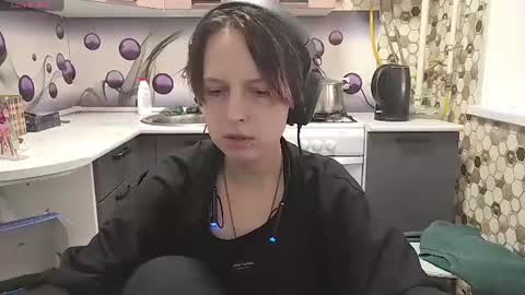 Sara online show from 06-26-26, 05:17
