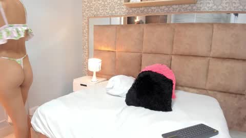 Snapshot of sharlottedoll chatting on 03-05-26, 12:34 SHARLOTTE online show from 03-05-26, 12:34