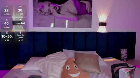 Snapshot of sharonlovee_ chatting on 04-09-26, 10:15 SharonLovee online show from 04-09-26, 10:15