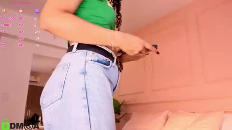 Snapshot of sharonn___ chatting on 01-10-26, 07:26 Sharon online show from 01-10-26, 07:26