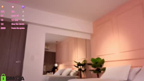 Snapshot of sharonn___ chatting on 02-19-26, 04:41 Sharon online show from 02-19-26, 04:41