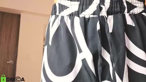 Snapshot of sharonn___ chatting on 02-20-26, 04:09 Sharon online show from 02-20-26, 04:09