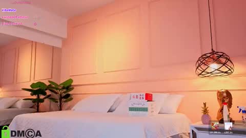 Snapshot of sharonn___ chatting on 03-07-26, 04:09 Sharon online show from 03-07-26, 04:09