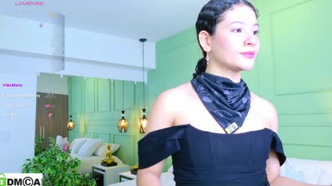 Snapshot of sharonn___ chatting on 04-04-26, 06:49 Sharon online show from 04-04-26, 06:49