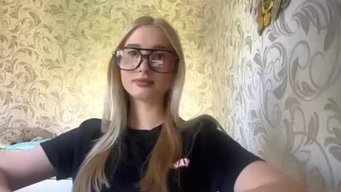 Anita online show from 05-18-26, 06:41