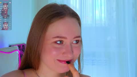 Lola and Stacey online show from 04-13-26, 07:58