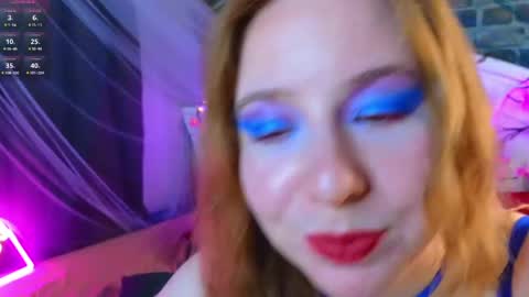 Lola and Stacey online show from 04-22-26, 07:48