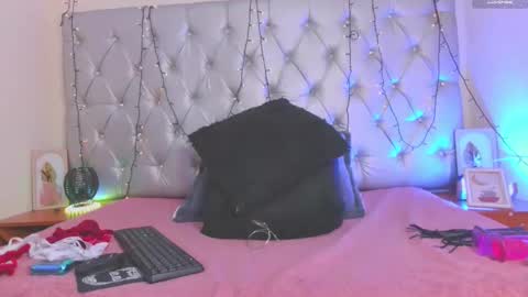 sharonths online show from 06-10-26, 06:40