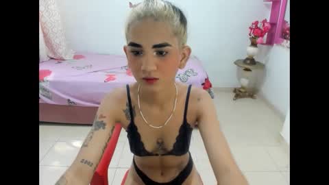 Snapshot of shary_lan chatting on 04-12-26, 02:22 shary_lan online show from 04-12-26, 02:22