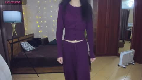 Sheila online show from 04-17-26, 05:10