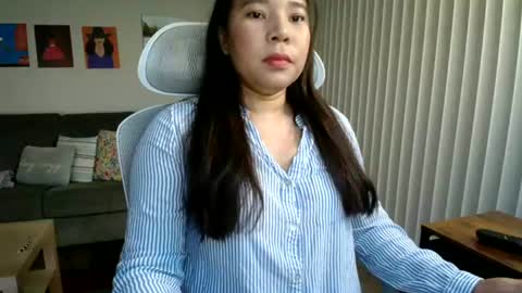 Snapshot of sheilyn_smith chatting on 06-23-26, 04:54 sheilyn_smith online show from 06-23-26, 04:54