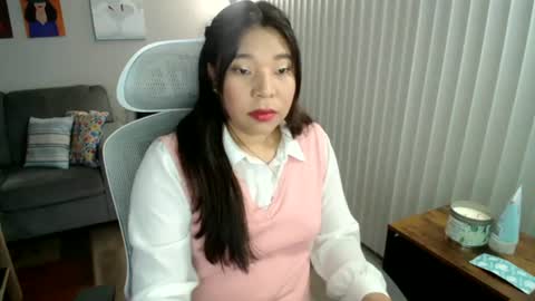 Snapshot of sheilyn_smith chatting on 06-24-26, 04:33 sheilyn_smith online show from 06-24-26, 04:33