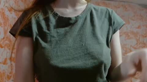 Erika online show from 02-12-26, 05:57