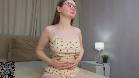 Snapshot of shelleyhayworth chatting on 01-21-25, 04:10 Kira online show from 01-21-25, 04:10