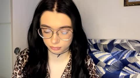 Alice online show from 04-09-26, 03:17