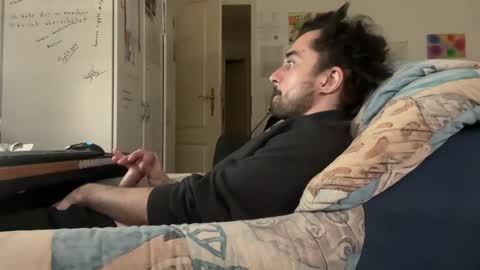 shenjungle1 online show from 03-25-26, 11:49