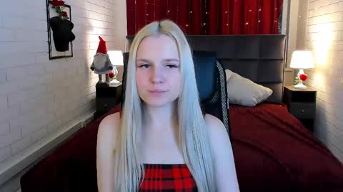 Snapshot of sherributlers chatting on 06-04-26, 05:24 Sweet Sherri online show from 06-04-26, 05:24