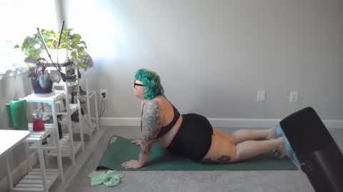 Snapshot of sheshyneshy chatting on 02-03-26, 01:49 Shesh online show from 02-03-26, 01:49