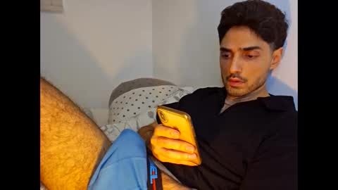 Snapshot of shhervin chatting on 02-12-26, 01:11 shhervin online show from 02-12-26, 01:11