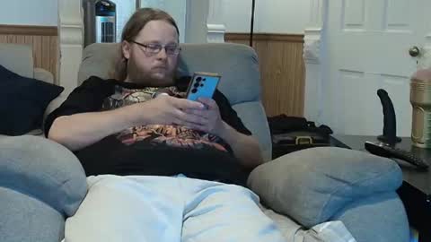 Snapshot of shifty885 chatting on 07-03-26, 06:25 shifty885 online show from 07-03-26, 06:25