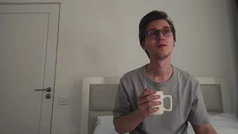 Matthew online show from 04-26-26, 08:34