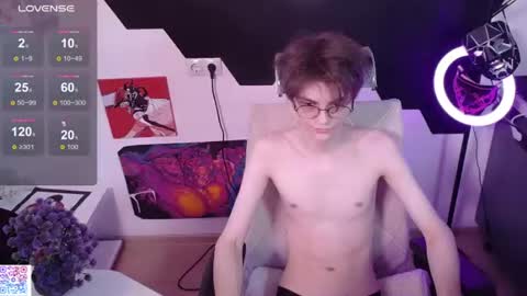 shiromy_ online show from 07-12-26, 05:15