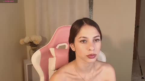 Snapshot of shkendall chatting on 06-16-26, 01:47 kendal online show from 06-16-26, 01:47