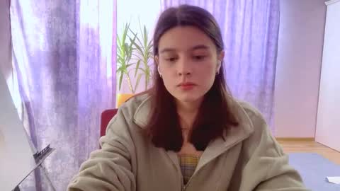 Snapshot of shontagrabowski chatting on 01-18-26, 12:09 Marie online show from 01-18-26, 12:09