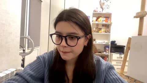 Snapshot of shontagrabowski chatting on 02-25-26, 12:15 Marie online show from 02-25-26, 12:15