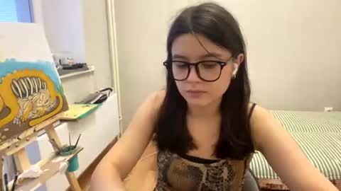 Snapshot of shontagrabowski chatting on 07-18-26, 02:21 Marie online show from 07-18-26, 02:21