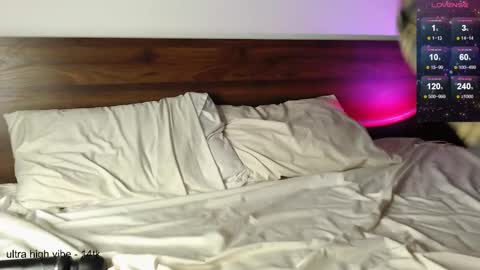 Jess online show from 03-10-26, 08:03