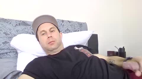 Snapshot of shooshua chatting on 11-24-25, 03:39 shooshua online show from 11-24-25, 03:39