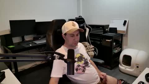 Snapshot of shooshua chatting on 04-10-26, 01:49 shooshua online show from 04-10-26, 01:49