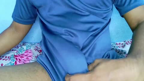 shyeyes online show from 12-11-24, 02:11